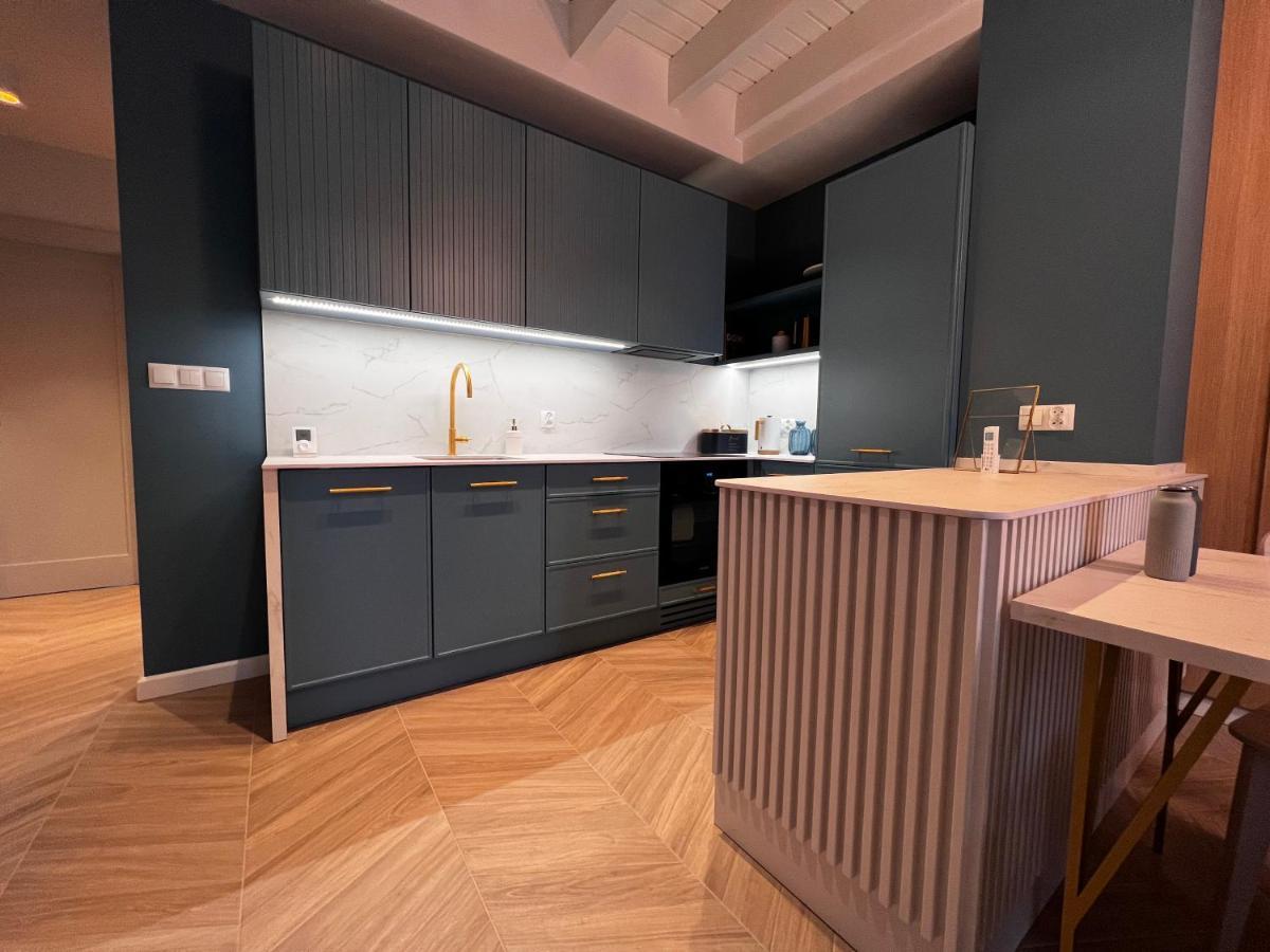 Grand Apartament Złotów Buitenkant foto